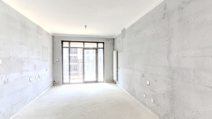 中建雲臻苑二手房实景图