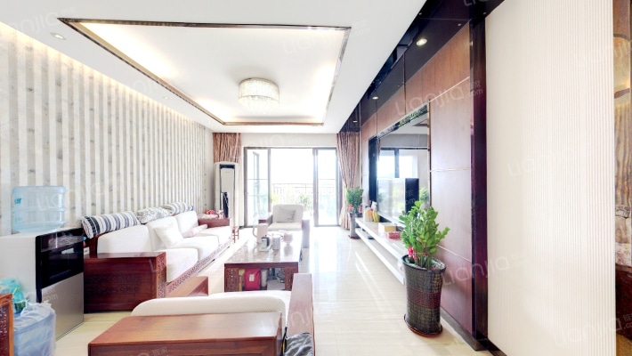 东城艺墅二手房实景图