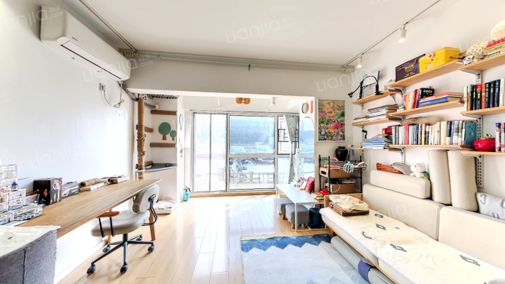 合家春天二手房实景图