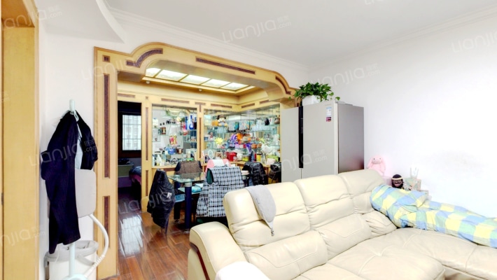 上川路1638弄二手房实景图