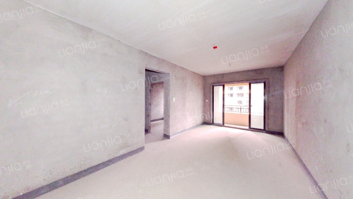 绿地海外滩罗丹公馆二手房实景图