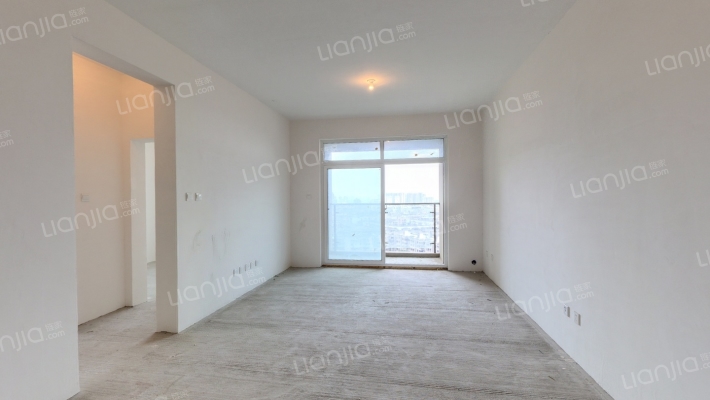 泰美蓝山二手房实景图