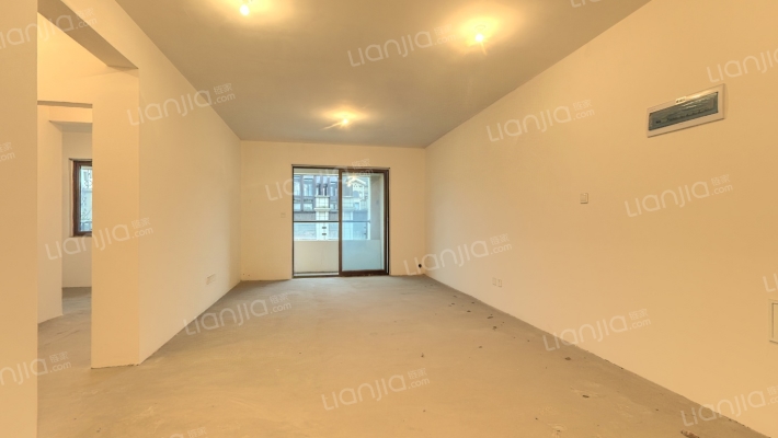 逸山公馆二手房实景图