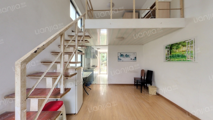 人信奥林花园冠军苑二手房实景图