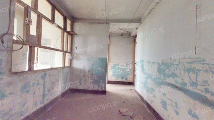 环城南路48号院二手房实景图