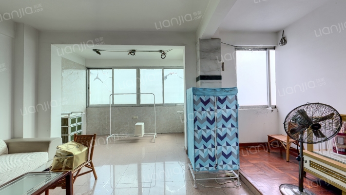 中超花园二手房实景图