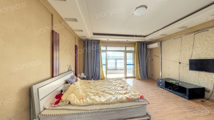 水岸风景二手房实景图