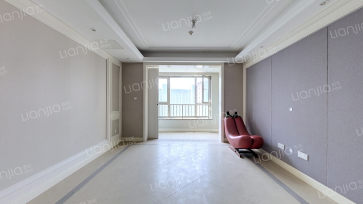 海信依云小镇格林二手房实景图