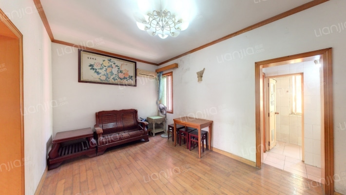 东湖花园小区二手房实景图