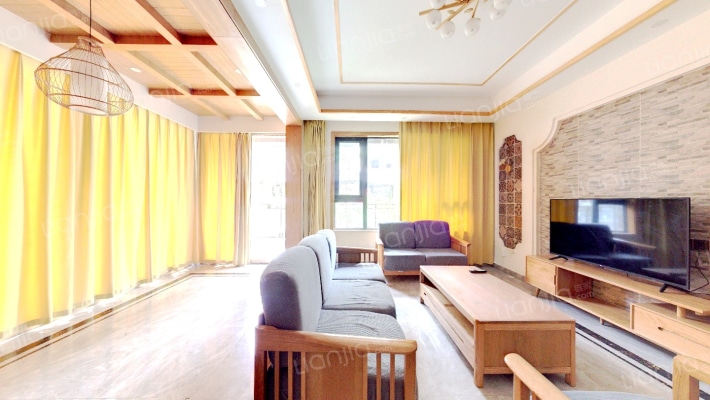 揽山墅二手房实景图