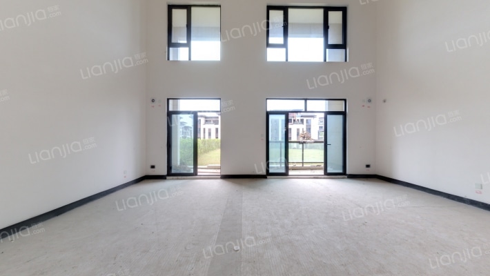 复地君屿墅E区二手房实景图