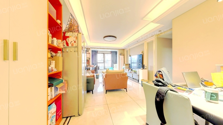 保利湖心岛美湖苑二手房实景图