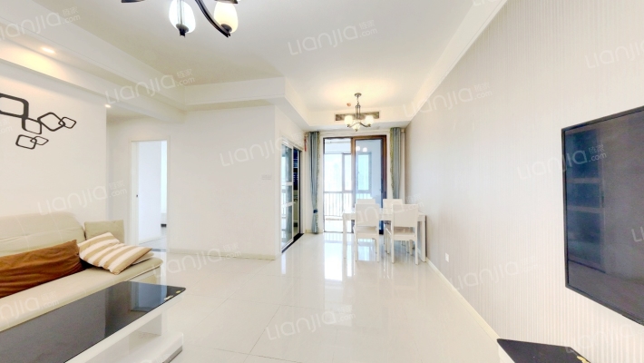 南国中心一期二手房实景图