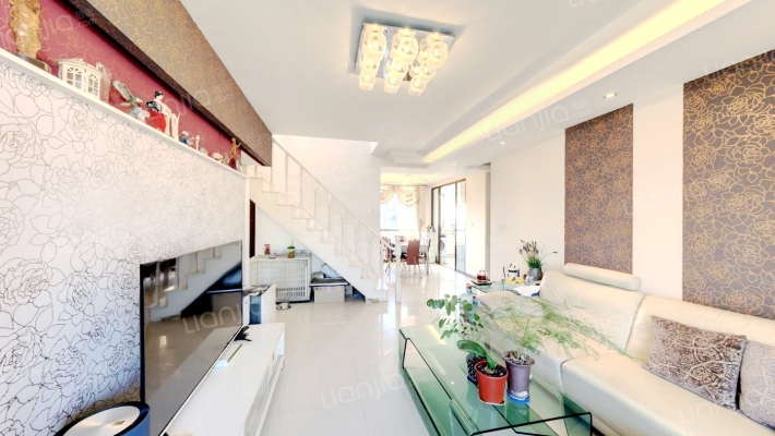 春申景城湖畔林语二手房实景图