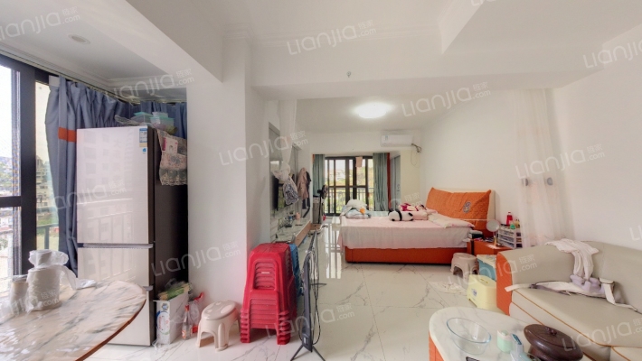 蓝色港湾二手房实景图