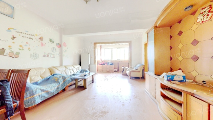 海虹公寓二手房实景图