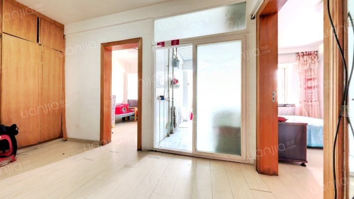 百合花园二手房实景图