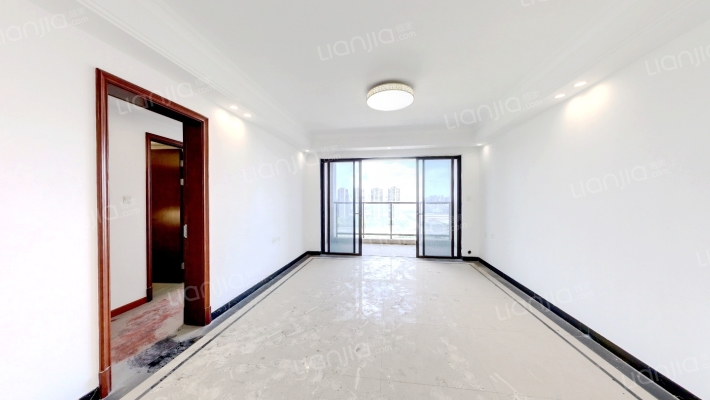 怡翠尊堤嘉园二手房实景图