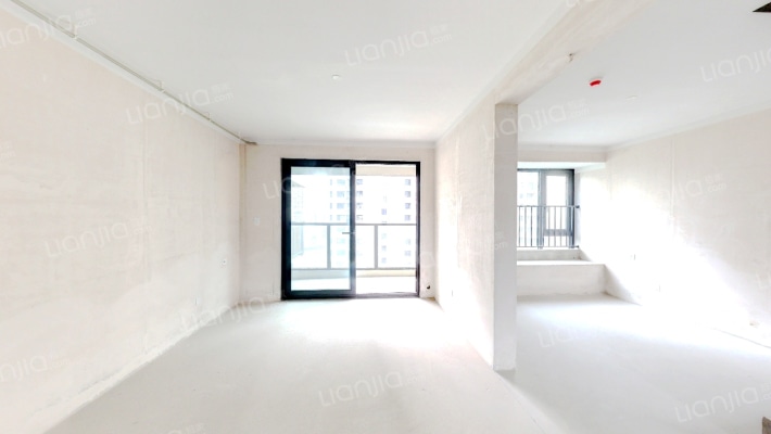 中南樾府二手房实景图