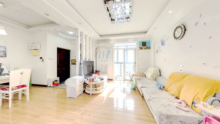 光谷地产湾郡二手房实景图