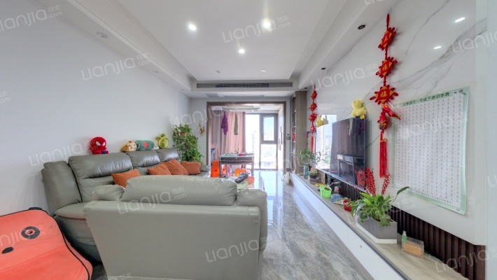 华远海蓝和光一期二手房实景图