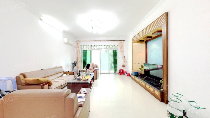 景观花园二手房实景图