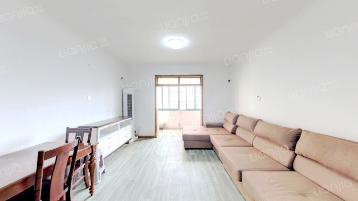 中房名城二手房实景图