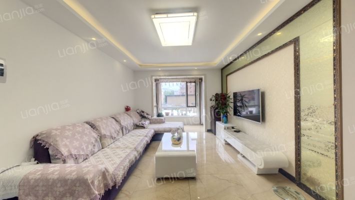 吾悦华府二手房实景图