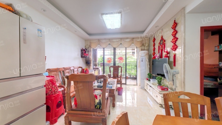 东家华府二手房实景图