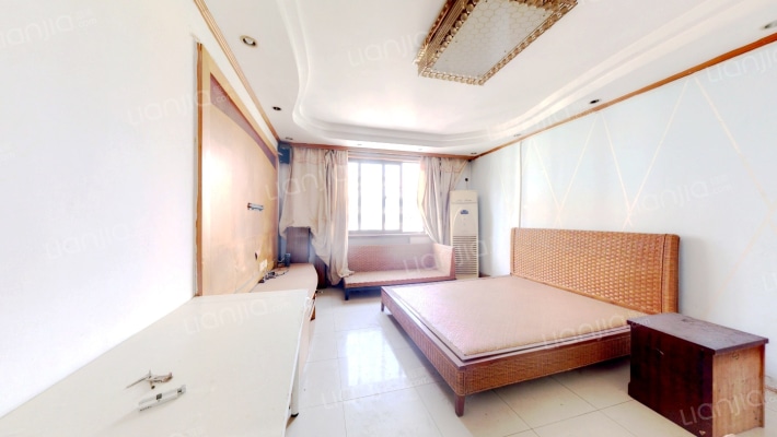 泰山花苑二手房实景图