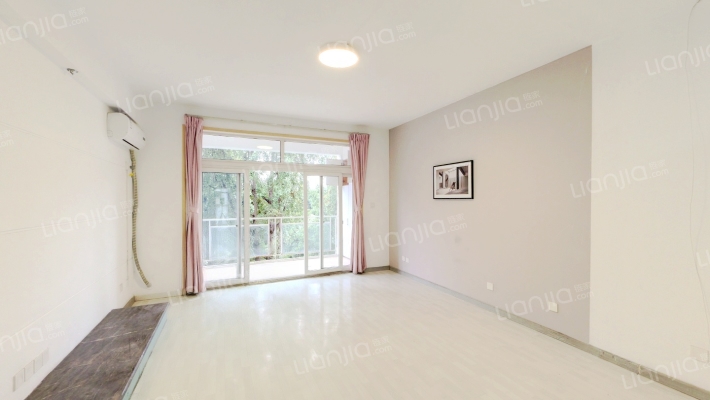 华阳滨河花园二手房实景图