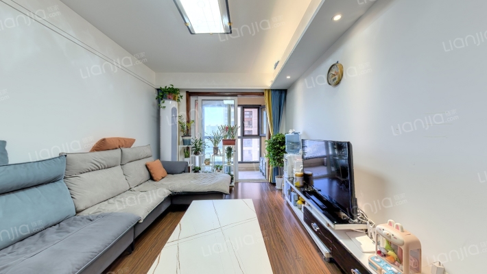 保利中央公园二手房实景图