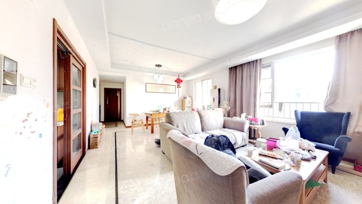 万科红郡二手房实景图