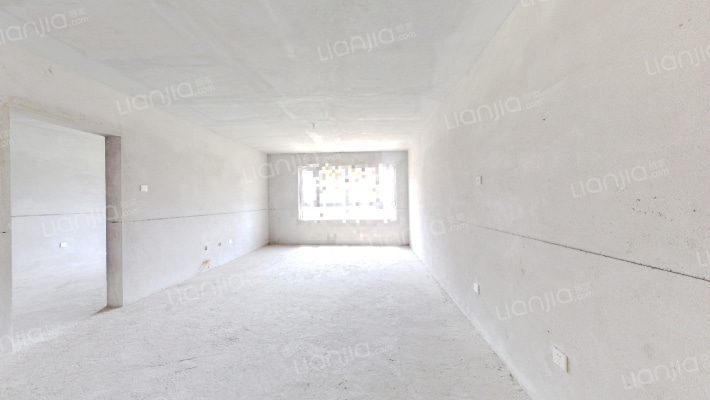 春城雅苑二手房实景图