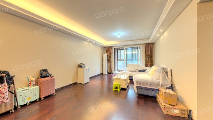 万科城棕榈苑二手房实景图