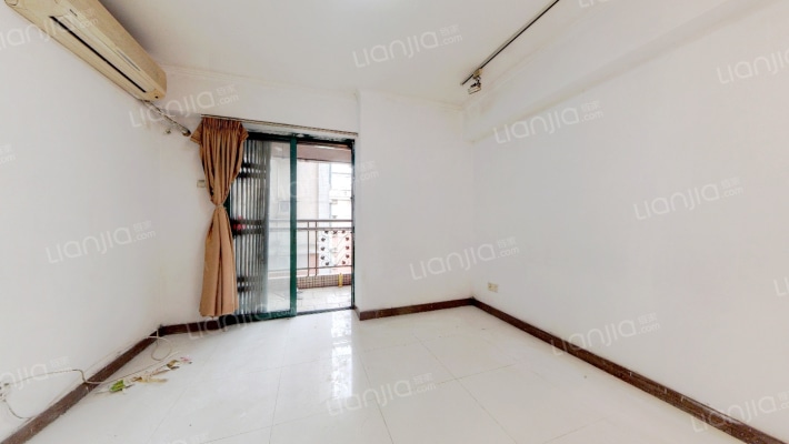 富力广场T区二手房实景图