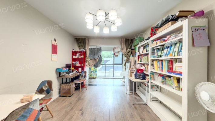 光华碧邻二手房实景图