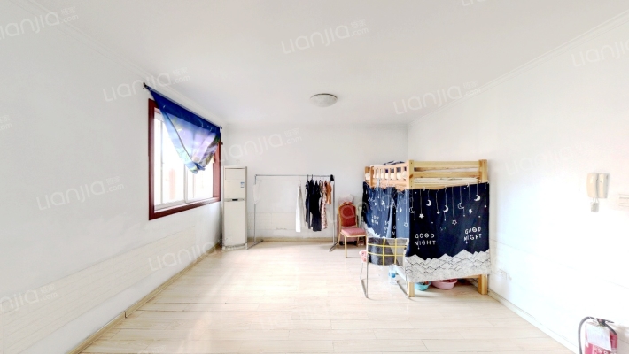 普天小区二手房实景图