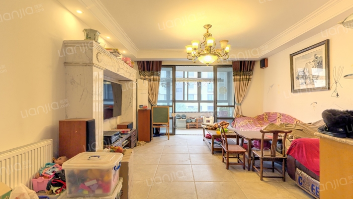 新景花园二手房实景图