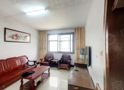 整租·鸿泰花园 3室1厅 南_鸿泰花园租房