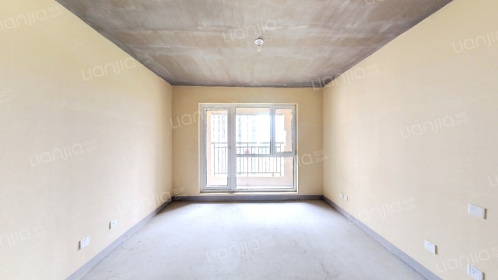 中金泓府一期二手房实景图