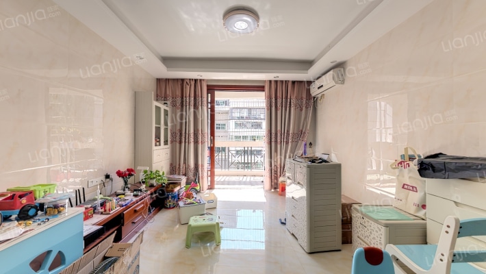 麦地南山庄二期二手房实景图