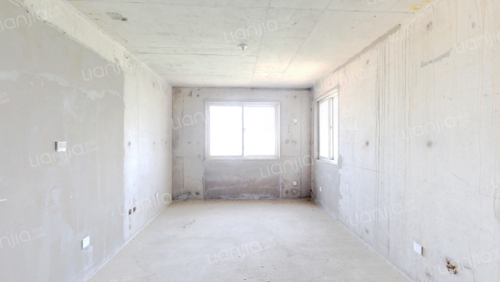 龙发龙泊湾二手房实景图