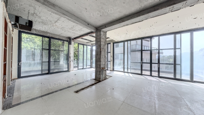 颐和高尔夫庄园二手房实景图