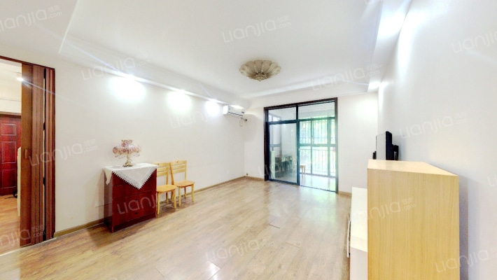 翡翠云天二手房实景图
