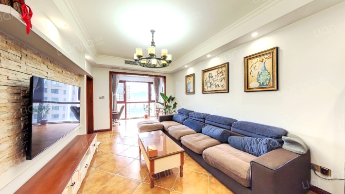 中建梅溪湖中心二手房实景图