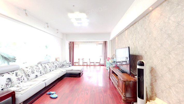 金生佳苑二手房实景图