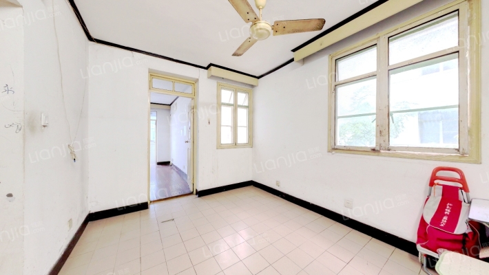 由由一村二手房实景图