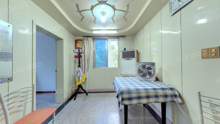 东门新村二手房实景图