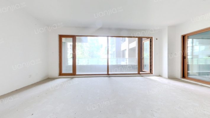 麓山国际云堤曦岸二手房实景图